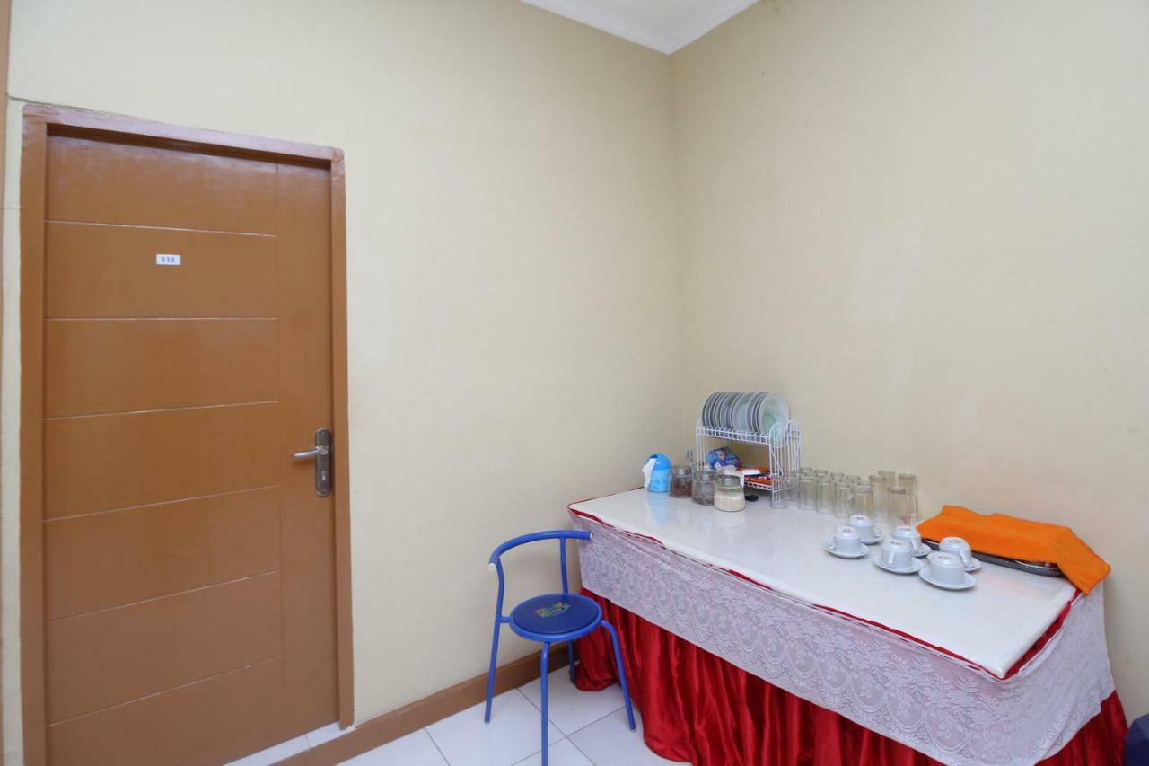 Reddoorz @ Jalan Morotai Lampung Hotel Bandar Lampung Exterior photo
